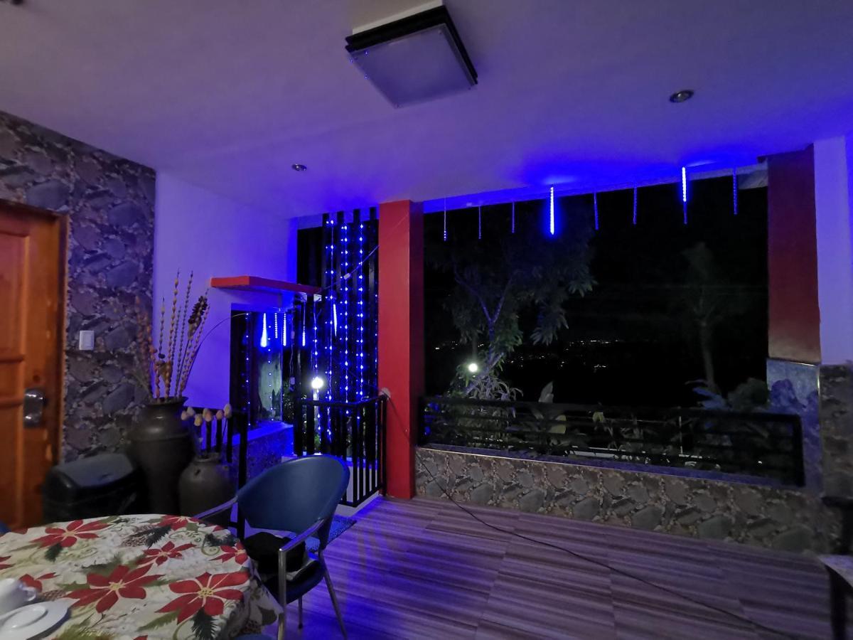 Country Bug Inn Tagaytay City Esterno foto