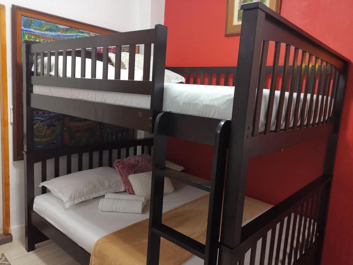 Country Bug Inn Tagaytay City Esterno foto