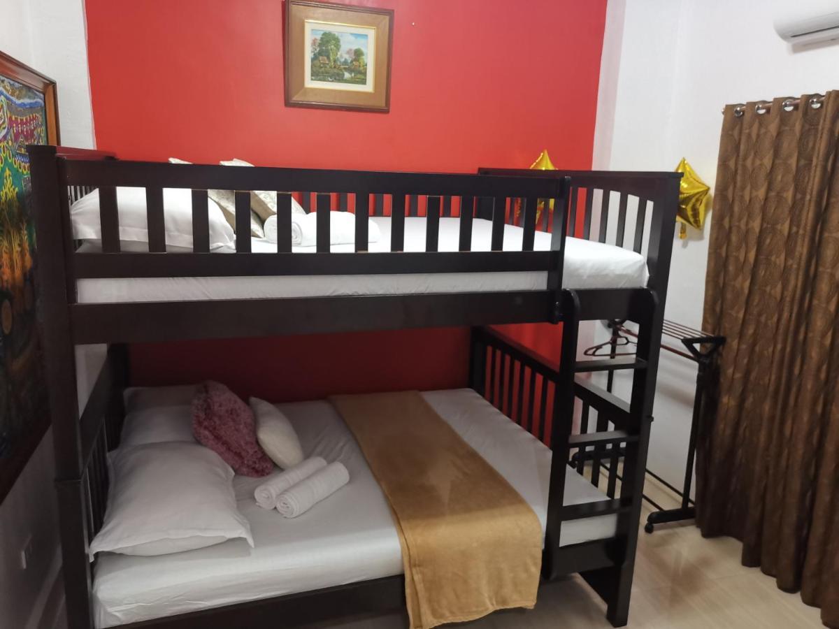 Country Bug Inn Tagaytay City Esterno foto