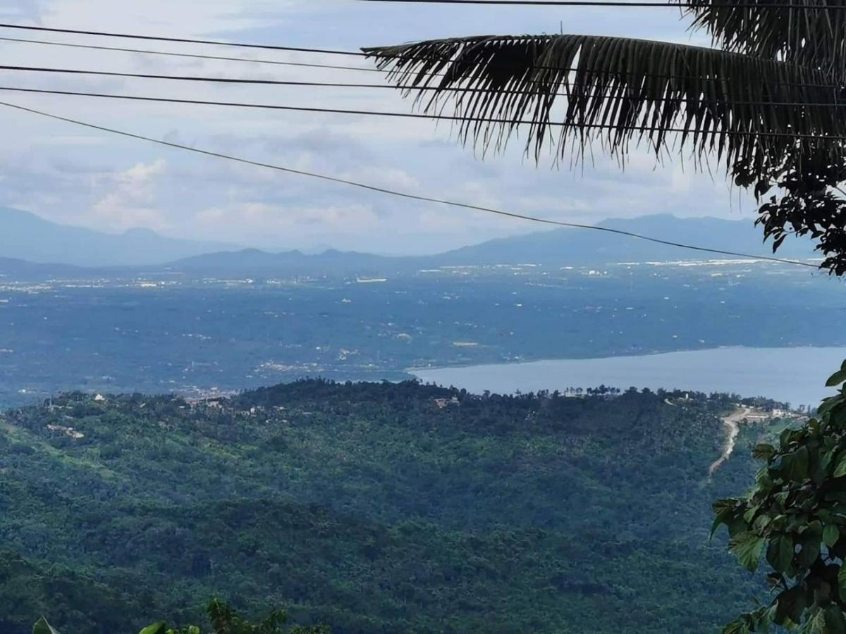 Country Bug Inn Tagaytay City Esterno foto
